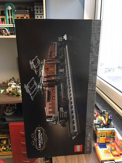 Lego 10277 локомотив