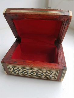 Шкатулка маленькая