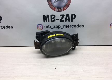 Фара противотуманная Mercedes