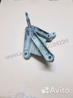 Кронштейн коробки передач Рено Логан