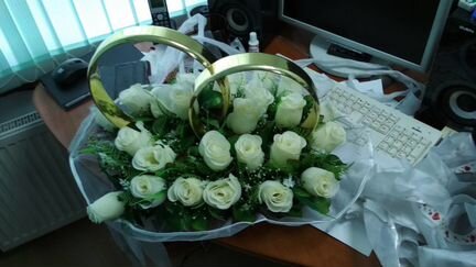 Свадебные кольца на машину 