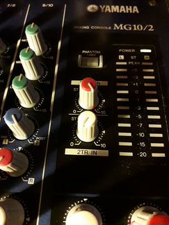 Yamaha MG 10/2 микшер