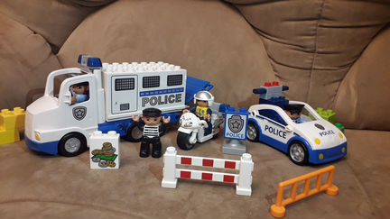 Три набора Lego duplo 