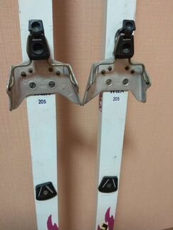 Беговые лыжи