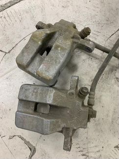 Камри V40 суппорт правый