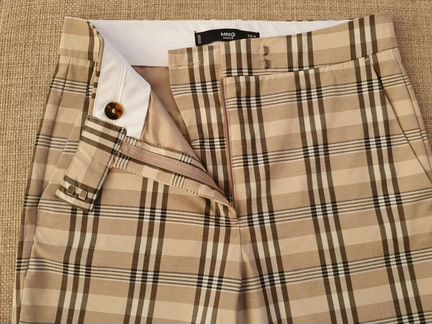 Брюки фирмы mango