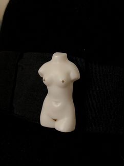 Дизайнерская брошь “Венера” Lourie