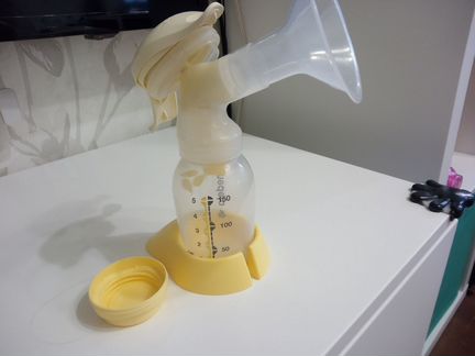 Medela Молокоотсос ручной Harmony Basic