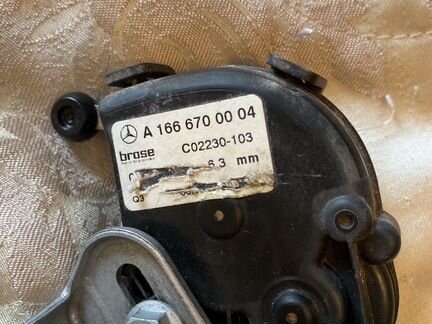 Электропривод задней Левой форточки Мерседес GL 16