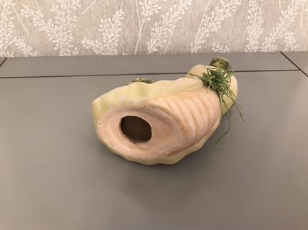 Декоративная фигурка Улитка с бантом высота 16см