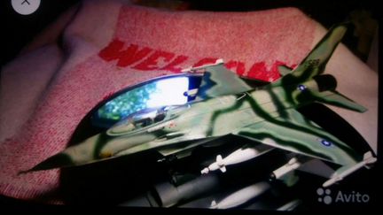 Модель самолета США F-16