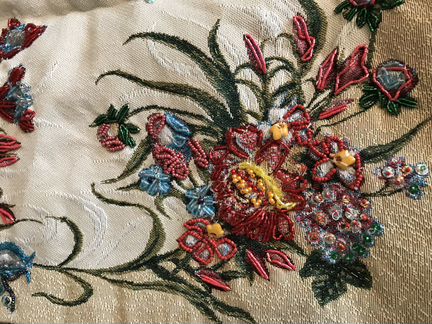 Вышитые наволочки