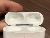 Airpods pro фото кейса внутри