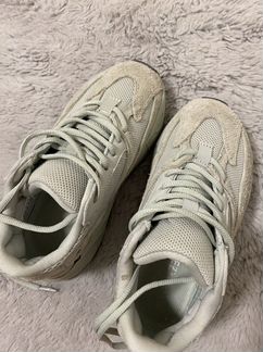 Кроссовки adidas yeezy boost 700