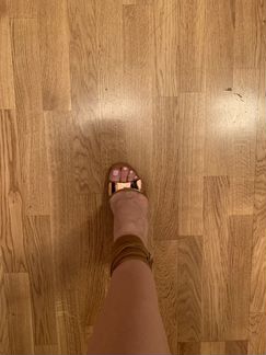 Коричневые кожаные босоножки Uterque