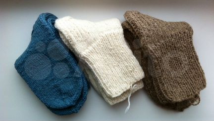 Шерстяные носки ручной вязки