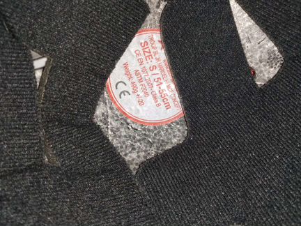 Горнолыжный шлем