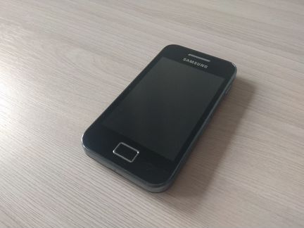 Samsung Galaxy Ace - смартфон в хорошем состоянии