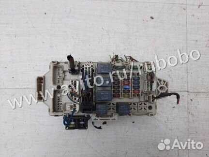 Блок предохранителей салонный Mitsubishi Galant 8