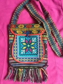 Яркие этнические сумки