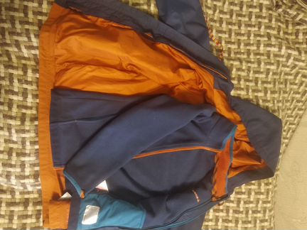 Decathlon куртка 3 в 1, на рост 110