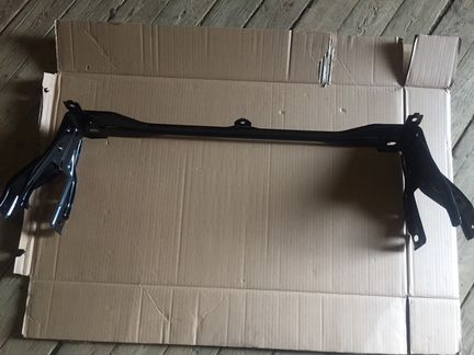 Нижняя планка Mercedes Benz w221