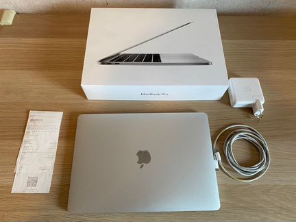 MacBook Pro 13 2017 (i5/8/256Gb) Серебристый
