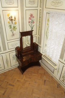 Туалетный столик с зеркалом 19-го века