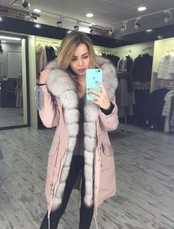 Парка с натуральным мехом