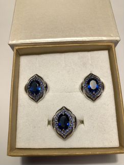 Серебряный комплект с сапфиром