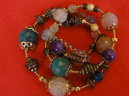 Браслет, колье и серьги с натуральными камнями