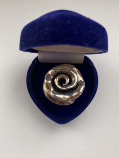 Серебряное кольцо