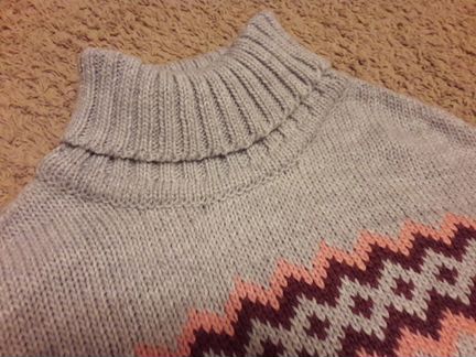 Пончо H&M для девочки на рост 134-152