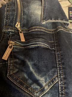 Куртка джинсовая