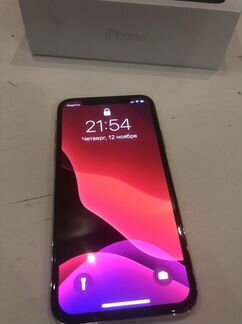 Продаю iPhone x 256