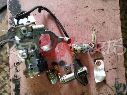 Комплект ключей и замков Mitsubishi Legnum EC4W