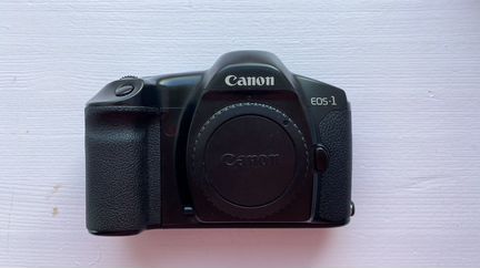 Canon EOS 1