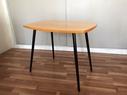 Стол журнальный винтаж