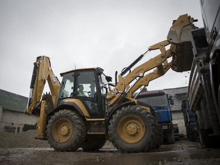 Экскаватор-погрузчик Caterpillar 434 2020