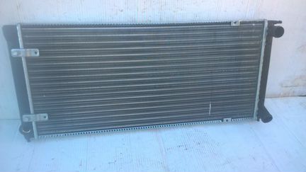 Радиатор охлаждения с А/С на VW Гольф-2 1983-1992