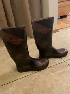 Сапоги резиновые Burberry 39 размер новые