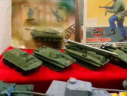 Модель танка военная техника 1/87,1/72 идр. гдр, а