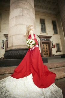 Свадебное платье красное