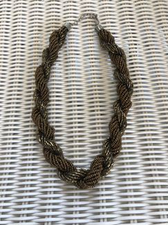 Колье из бисера новое