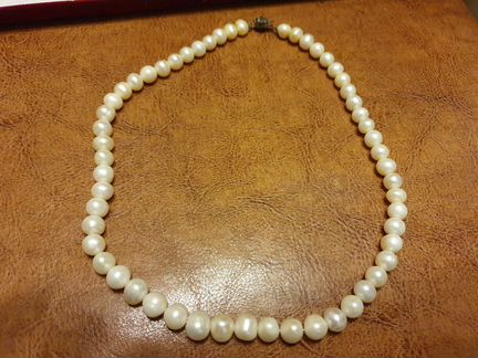 Жемчужные ожерелья