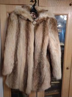 Шуба из рыжего енота