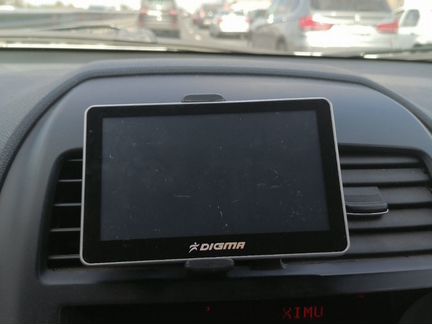 GPS-навигатор digma DS502N