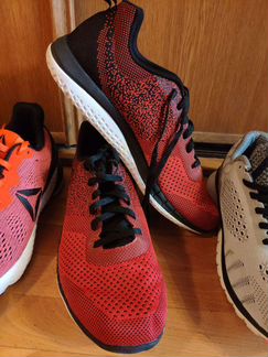 Кроссовки Reebok 4 разные пары