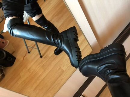 Сапоги-чулки на платформе