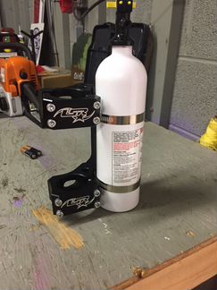 Kронштейн огнетушителя для Can am Maverick X3